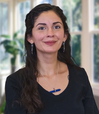 Portrait of Sahar Farhadi, Licensed RE Salesperson.