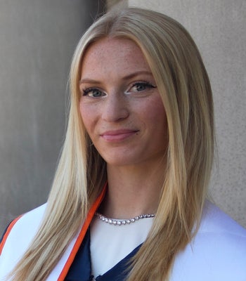 Portrait of Megan Davis, Licensed RE Salesperson.