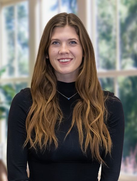 Joey-Lynn Henderson, Licensed Real Estate Salesperson