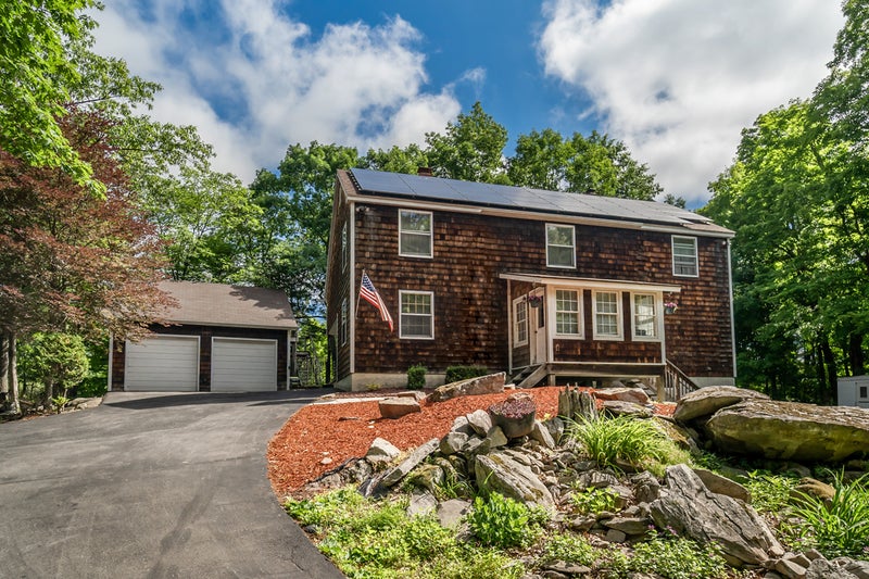 Exterior of brick home in Highland, NY